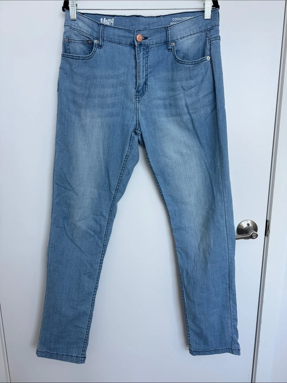Mugsy Men’s Cooldowns-Coolmax Light Wash Jeans 33x34
